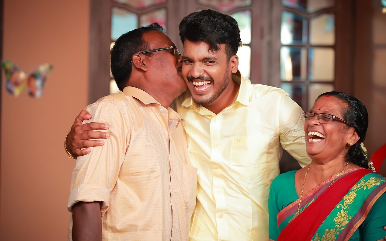 सास-बहू के झगड़े कैसे कम करें – साथ में समय बिताती सास-बहू