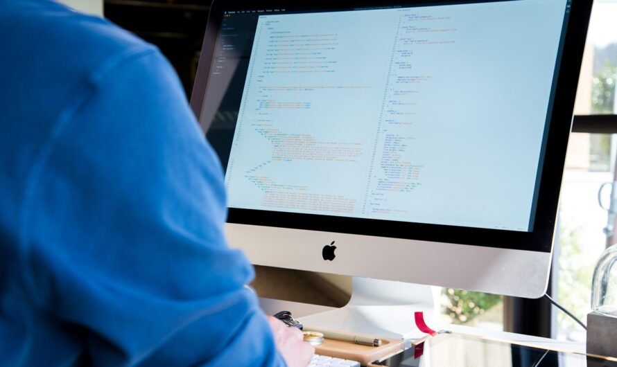 ऑनलाइन कोर्स से स्किल कैसे बढ़ाएँ: करियर ग्रोथ का आसान रास्ता